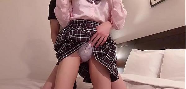  Japanese School girl (part1) Blowjob at the hotel.
